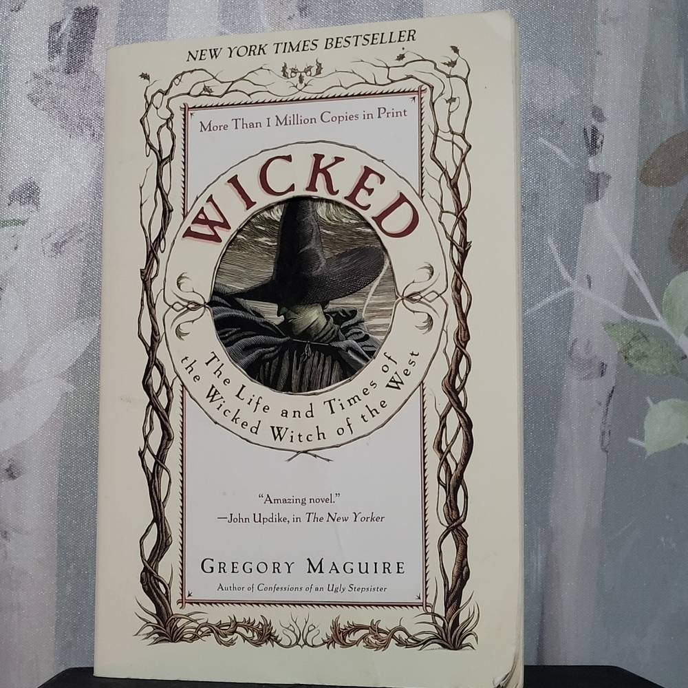 Wicked: The Life & Times Of The Wicked Witch Of The West By G. Maguire Paperback - Picture 14 of 14